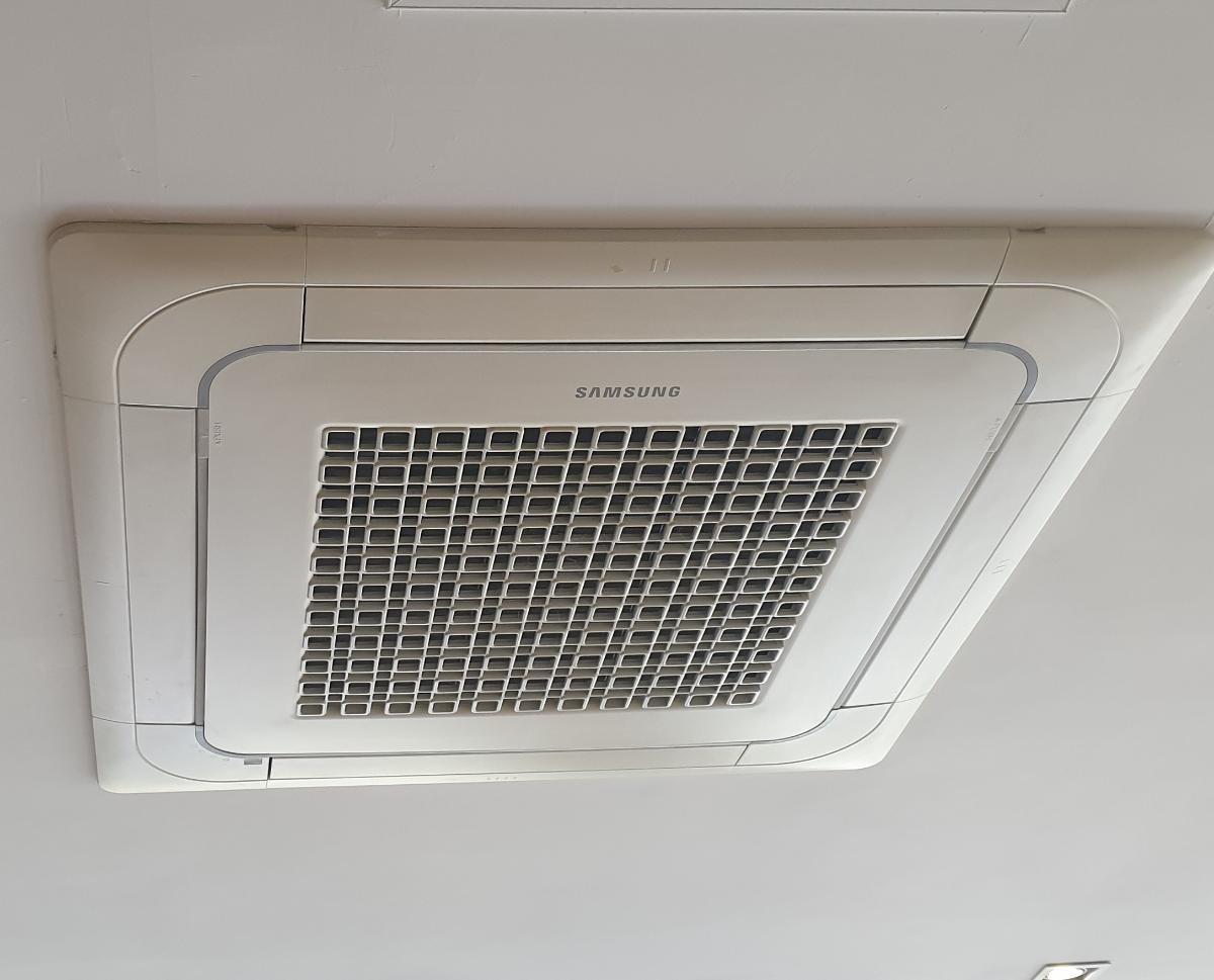 에어컨 냉난방기 세척 청소(천정형 4way)