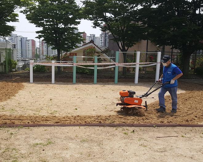 [서울/경기 전지역] 초등학교/유치원/어린이집 어린이놀이터 모래소독 전문기업 푸른우리-푸른우리 사회적협동조합-차세대 판로플랫폼 가치장터