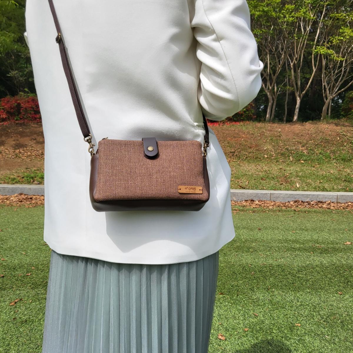 2중지퍼 무지린넨 크로스백-예쁜손공예협동조합-차세대 판로플랫폼 스토어(STORE) 36.5