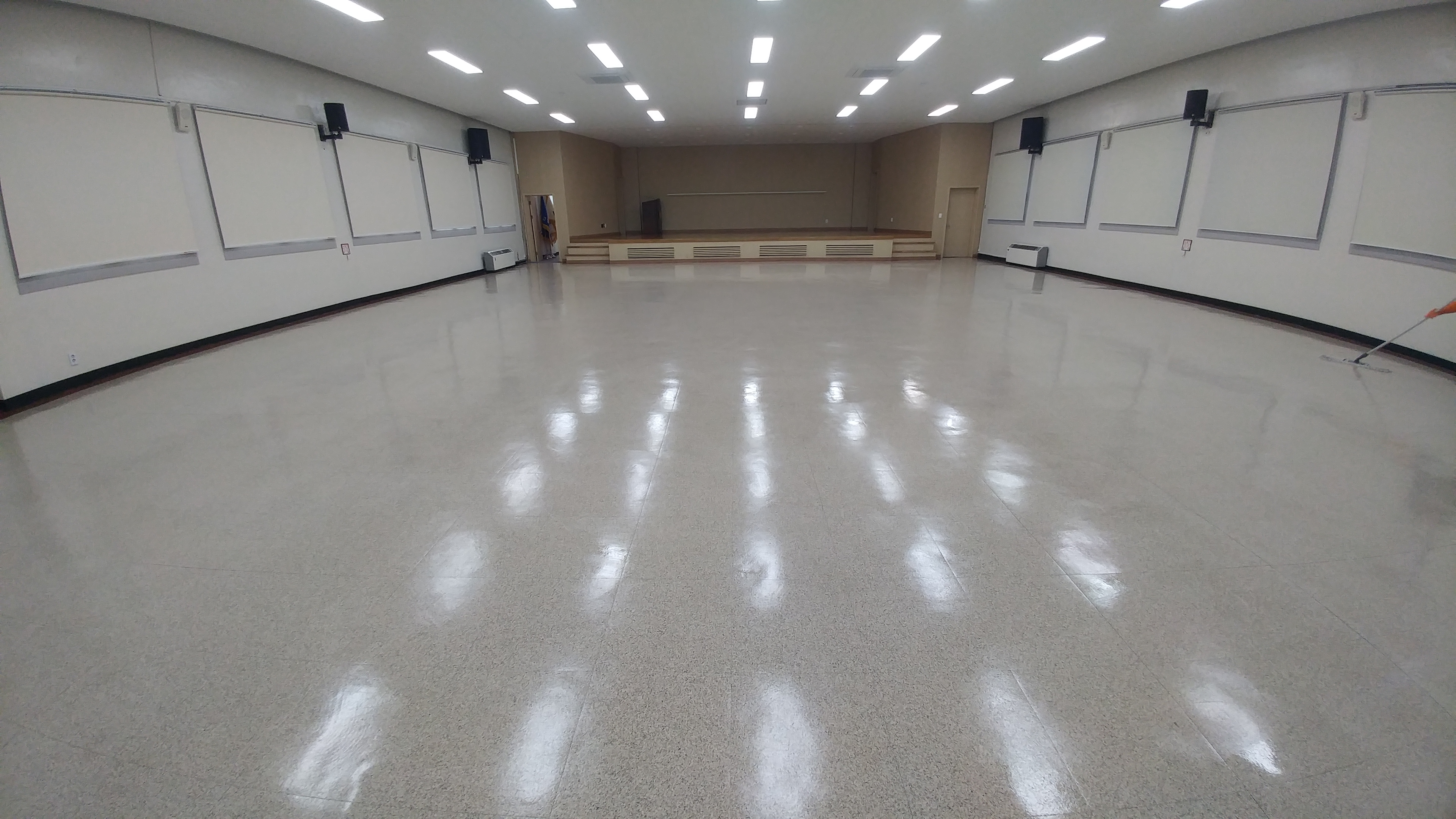 건물 내부 청소 서비스-갓피플주식회사-차세대 판로플랫폼 스토어(STORE) 36.5