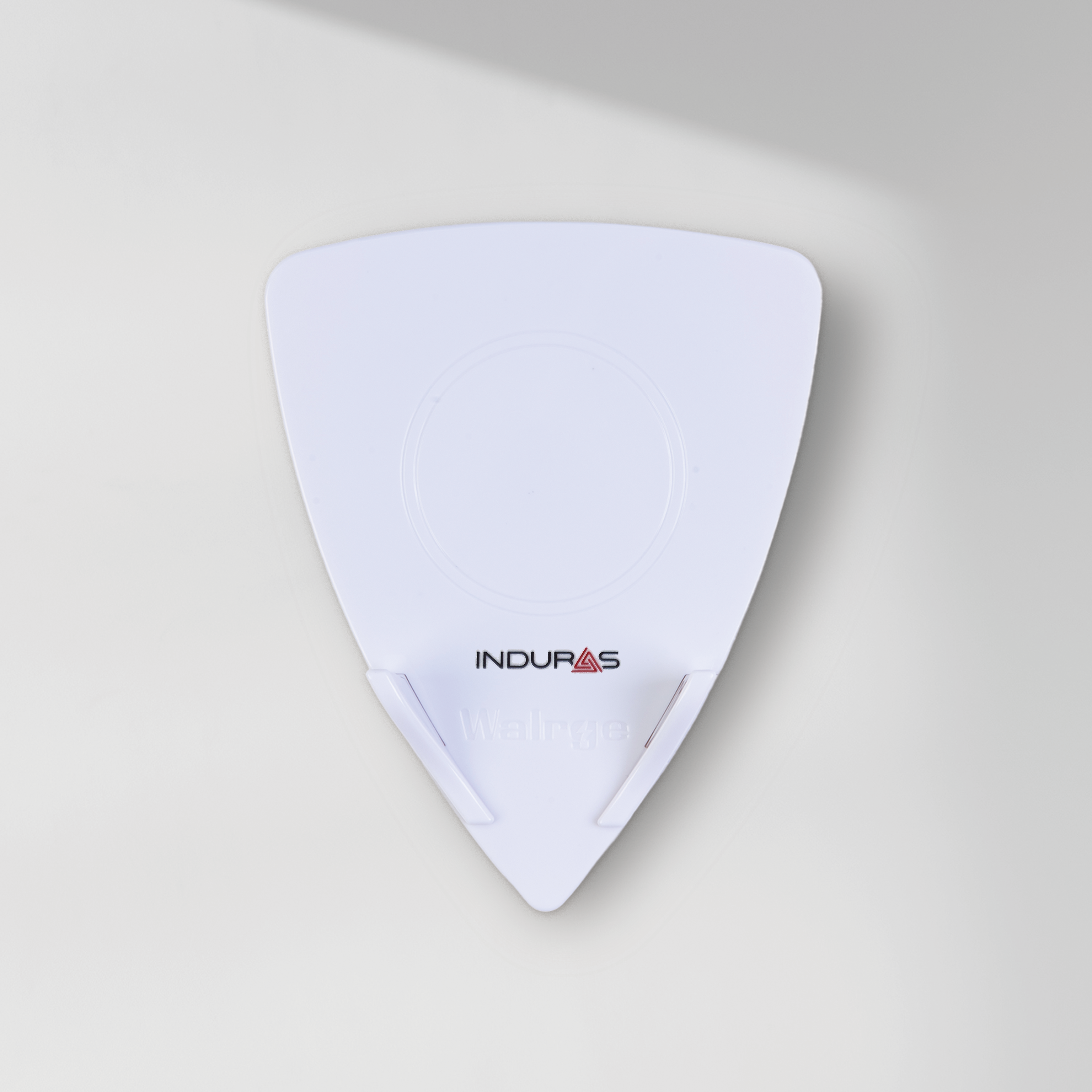 벽걸이형 핸드폰 무선 충전 거치대 월지플러스-인더라스주식회사-차세대 판로플랫폼 스토어(STORE) 36.5