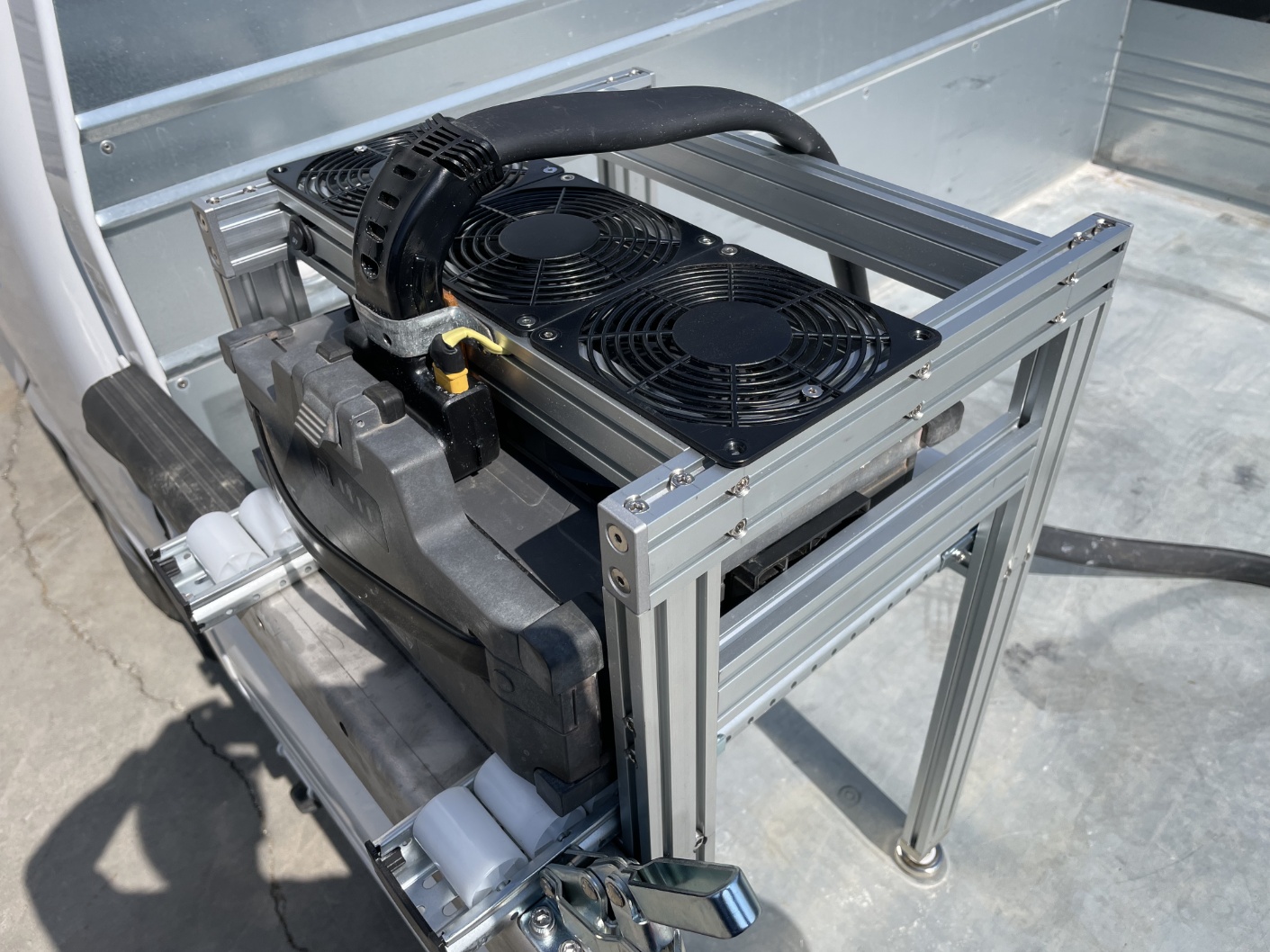 드론 배터리 충전 스테이션