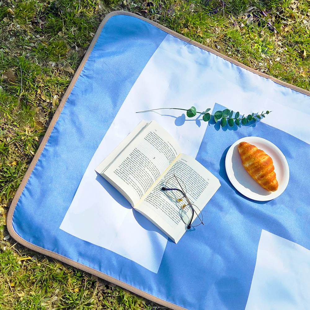 아트앤허그 피크닉 돗자리 현수막 업사이클링 휴대용 매트 캠핑 비치 여행 소풍-주식회사 아트앤허그-차세대 판로플랫폼 스토어(STORE) 36.5